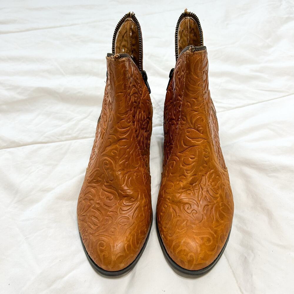Pazzo Anthropologie Dust Tooled Leather Ankle Booties Tan Brown Size 8.5M - Picture 4 of 8
